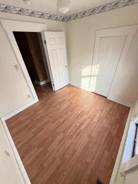 Bedroom - 129 N Burnett Rd, Springfield, OH 45503 photo 6 of 6