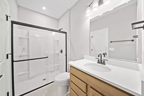 Bath - 3151 Stogen Ct, Delaware, OH 43015 photo 2 of 5