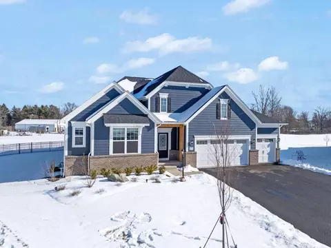Exterior - 3151 Stogen Ct, Delaware, OH 43015 photo 3 of 6