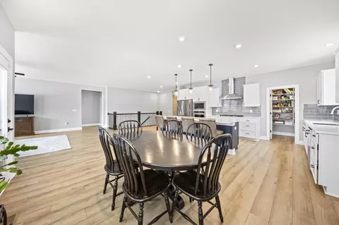 Dining - 3151 Stogen Ct, Delaware, OH 43015 photo 2 of 2