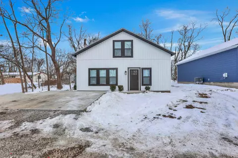 13118 Pine Rd NE, Thornville, OH 43076