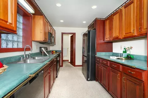 136 S Garfield Ave, Columbus, OH 43205