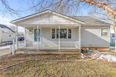 721 Oakwood Ave, Lancaster, OH 43130