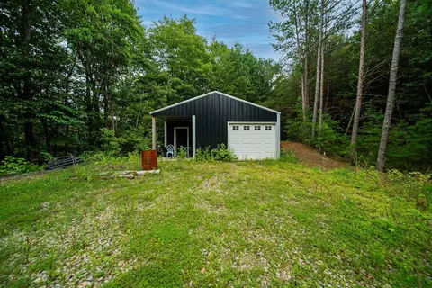 9758 Wesley Chapel Rd, Mount Perry, OH 43760