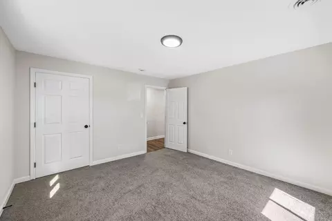 Bedroom - 539 N Ohio Ave, Lancaster, OH 43130 photo 9 of 12