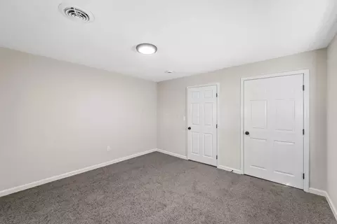 Bedroom - 539 N Ohio Ave, Lancaster, OH 43130 photo 11 of 12