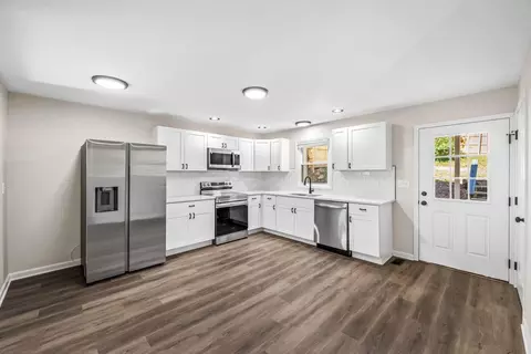 Kitchen - 539 N Ohio Ave, Lancaster, OH 43130 photo 1 of 3