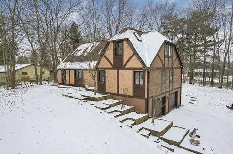 7490 S Section Line Rd, Delaware, OH 43015
