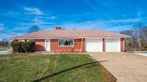 1766 Airport Rd, New Lexington, OH 43764
