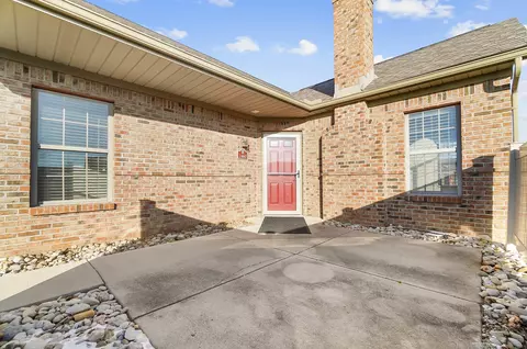 2460 Buckeye Grv, Grove City, OH 43123