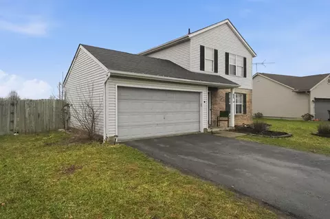 62 Ashton Dr, Ashville, OH 43103