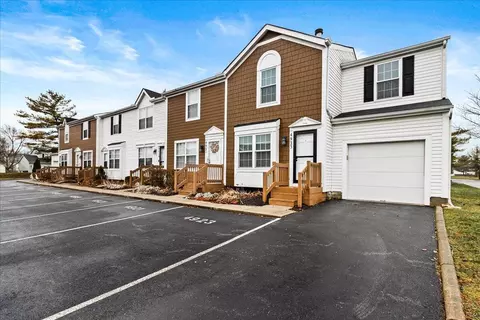 4923 Stoneybrook Blvd #21F, Hilliard, OH 43026