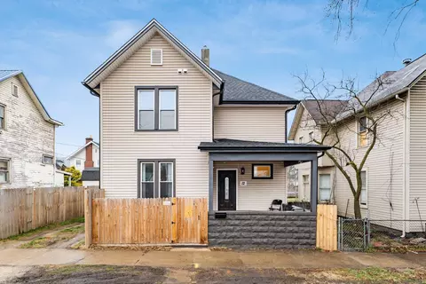 12 E Saint Clair St, Newark, OH 43055