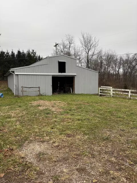66482 Larrick Ridge Rd, Cambridge, OH 43725