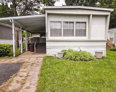 250 Estates Ln, Reynoldsburg, OH 43068