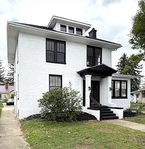 402 Mckinley Ave, Crooksville, OH 43731