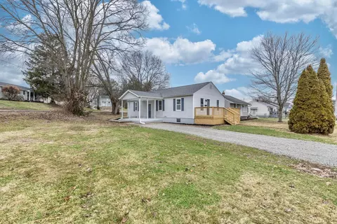 313 Busby Ave, Lancaster, OH 43130