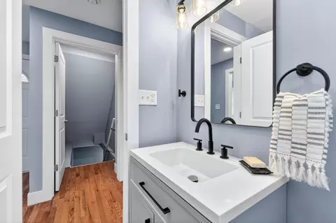 Bath - 612 E Como Ave, Columbus, OH 43202 photo 1 of 6