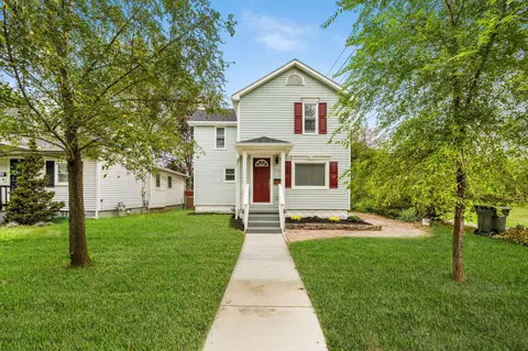 Exterior - 612 E Como Ave, Columbus, OH 43202 photo 2 of 7