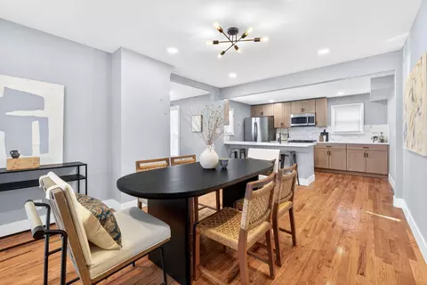 Dining - 612 E Como Ave, Columbus, OH 43202 photo 1 of 4