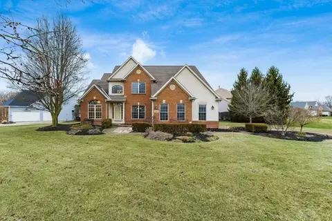 8356 Meadowmoore Blvd, Pickerington, OH 43147