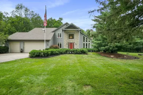 7832 Country Brook Ln, Reynoldsburg, OH 43068