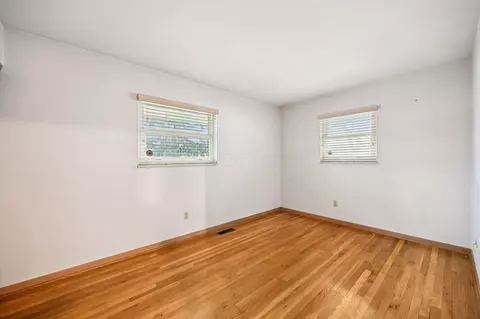 Bedroom - 1276 Gresham Rd, Columbus, OH 43204 photo 4 of 7