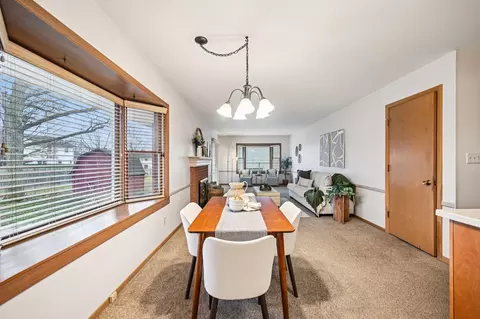 Dining - 1276 Gresham Rd, Columbus, OH 43204 photo 3 of 3