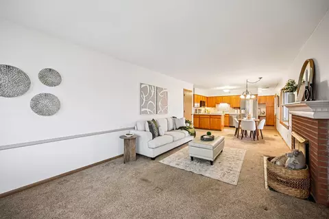 Living - 1276 Gresham Rd, Columbus, OH 43204 photo 3 of 3