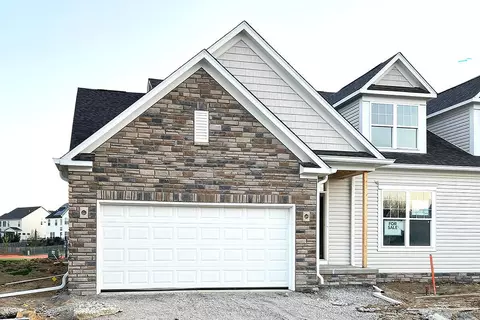 1650 Bookfield Ln, Grove City, OH 43123