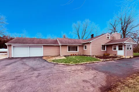 438 Grange Hall Rd, Beavercreek, OH 45430