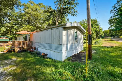 7069 Forest Cir, Hillsboro, OH 45133