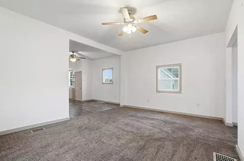 Living - 532 N Prospect St, Marion, OH 43302 photo 3 of 5