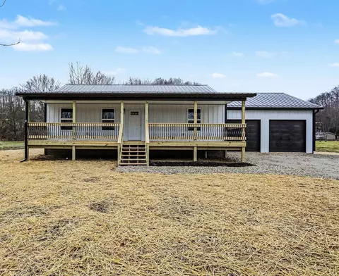 9563 Webb Summit Rd SE, Bremen, OH 43107