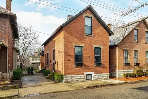 831 S Lazelle St, Columbus, OH 43206