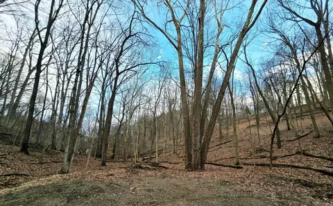 1767 Mohican Ct, Hide A Way Hills, OH 43107