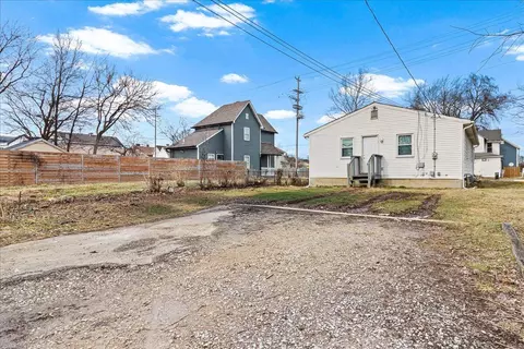 Exterior - 663 E 2nd Ave, Columbus, OH 43201 photo 2 of 2