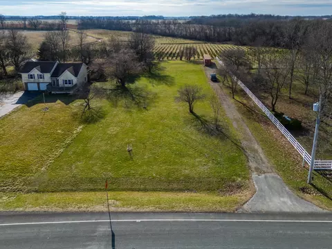 13745 Us Highway 35 NW, Jeffersonville, OH 43128