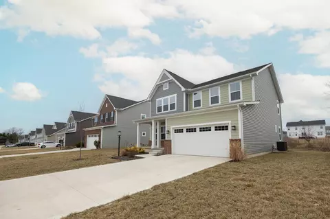 8426 Graystone Dr, Pickerington, OH 43147