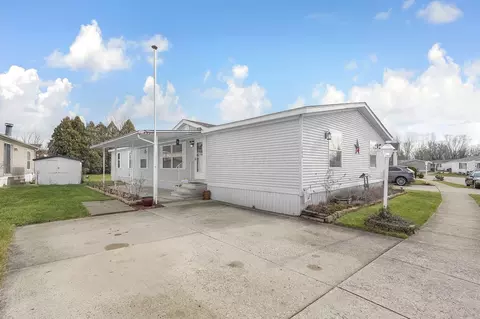 1844 Londoncrest Dr, Grove City, OH 43123