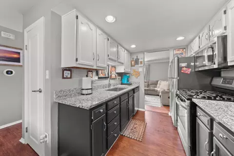 2560 Scioto View Ln, Columbus, OH 43221
