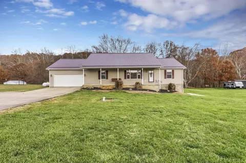 6092 Clearport Rd SW, Lancaster, OH 43130