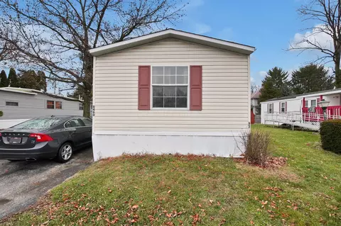 8460 Canaan Blvd, Plain City, OH 43064