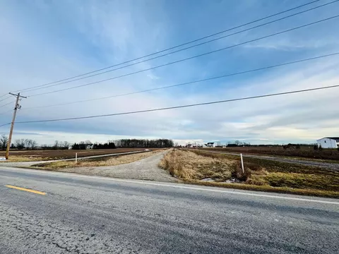 2112 Horseshoe Rd, Delaware, OH 43015