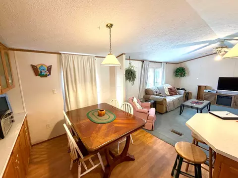 Dining - 55 Colony Dr, Fredericktown, OH 43019 photo 2 of 3