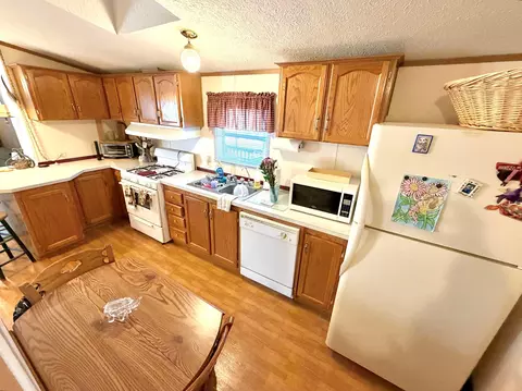 Kitchen - 55 Colony Dr, Fredericktown, OH 43019 photo 1 of 3