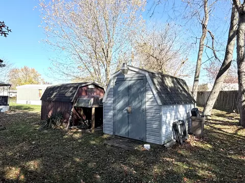 Exterior - 55 Colony Dr, Fredericktown, OH 43019 photo 2 of 4