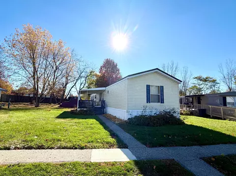 55 Colony Dr, Fredericktown, OH 43019