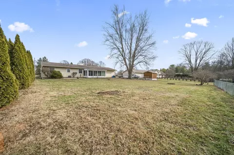 Exterior - 747 Harvey Dr, Marion, OH 43302 photo 12 of 19