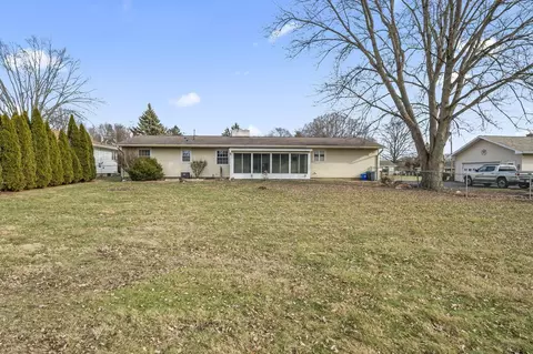Exterior - 747 Harvey Dr, Marion, OH 43302 photo 15 of 19